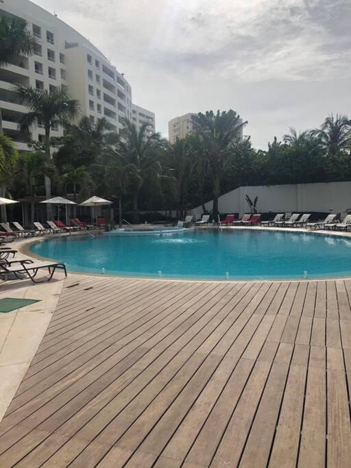 Bay View Grand Marina Ixtapa condo en pie de playa Exterior foto