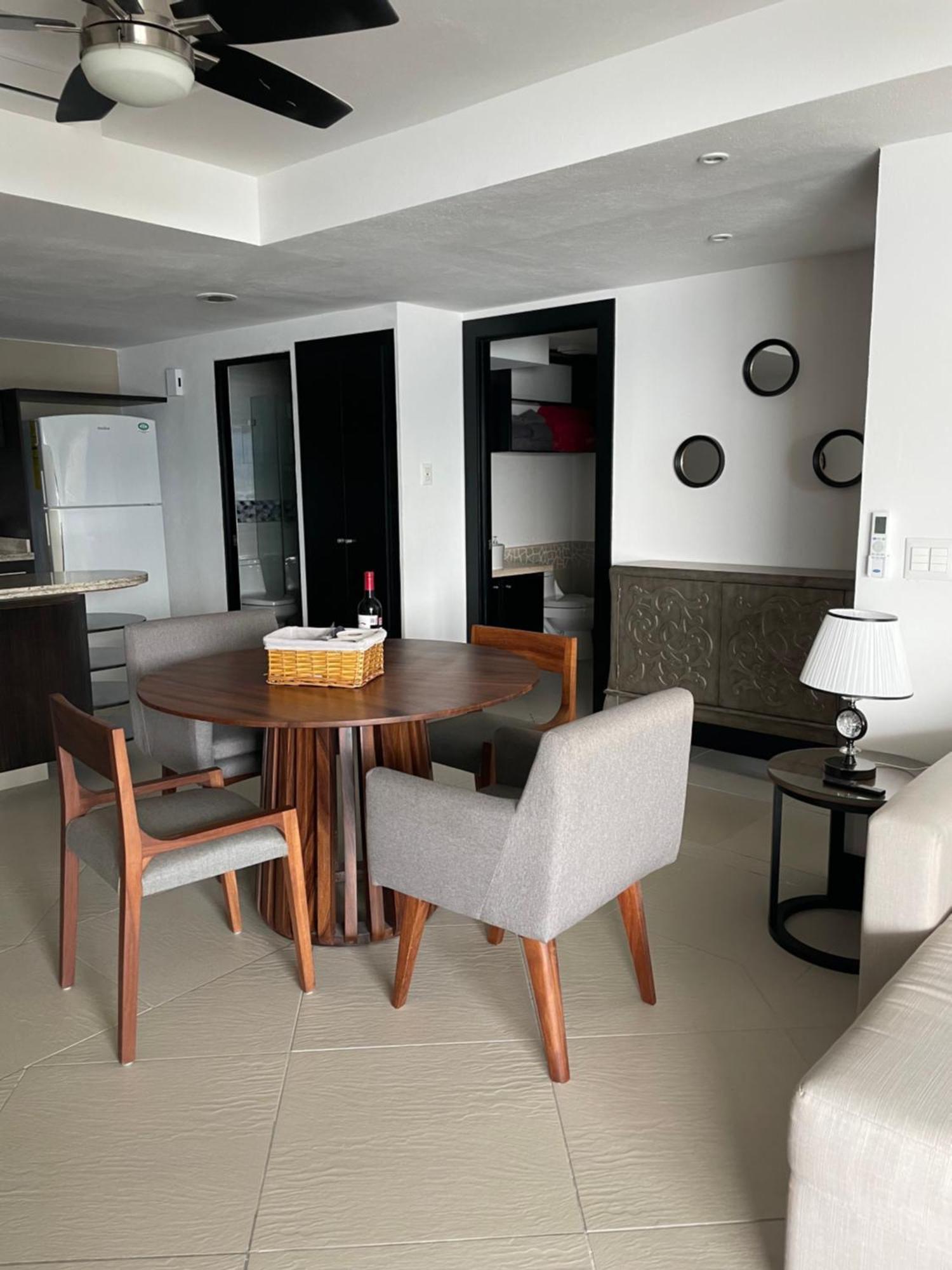 Bay View Grand Marina Ixtapa condo en pie de playa Exterior foto